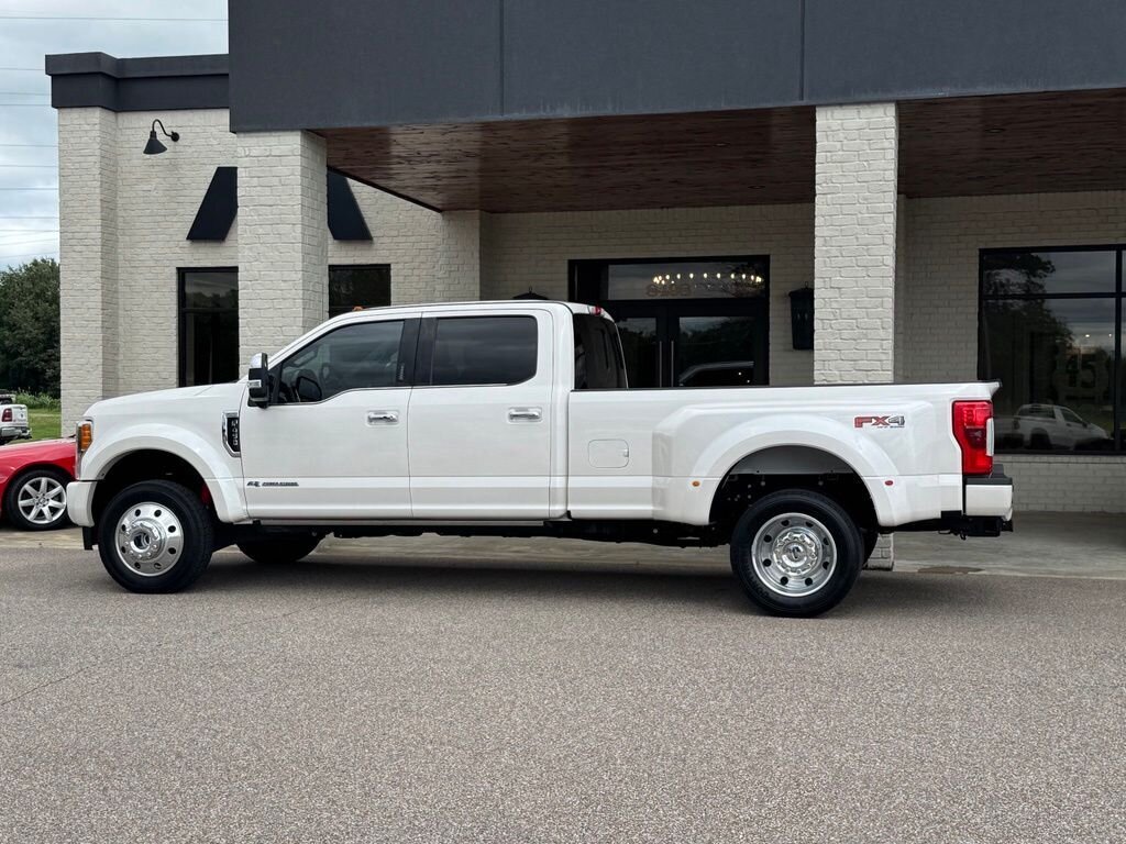 2017 Ford F-450 Super Duty Platinum DRW - Photo 8 - Martin, TN 38237