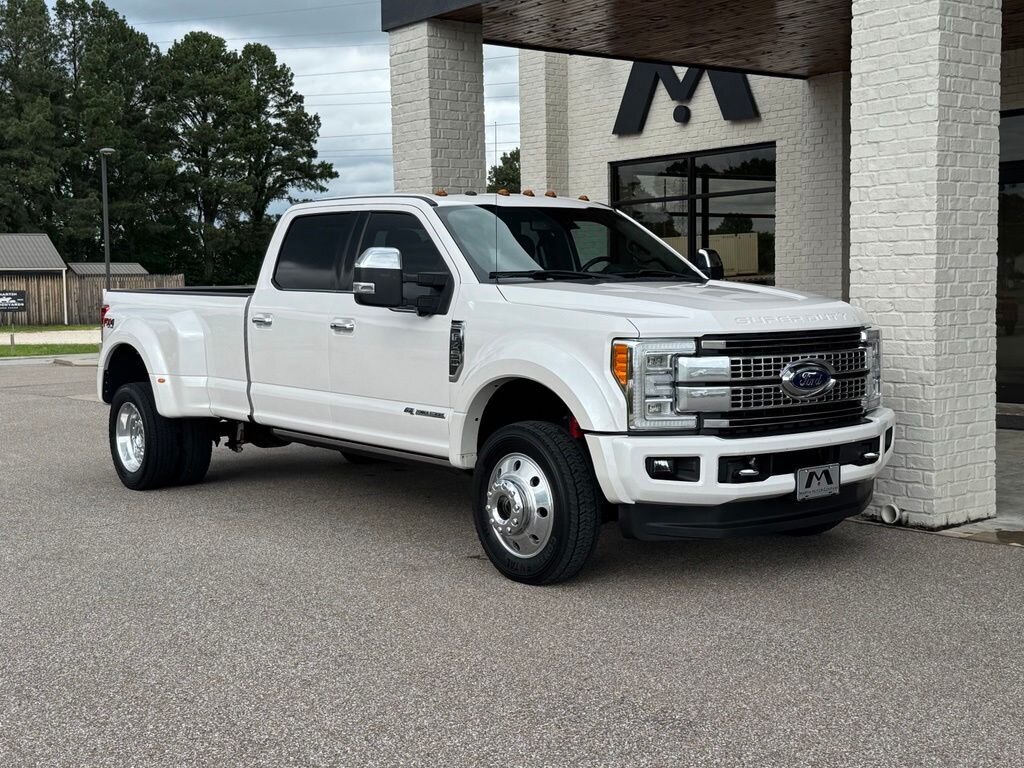2017 Ford F-450 Super Duty Platinum DRW - Photo 21 - Martin, TN 38237