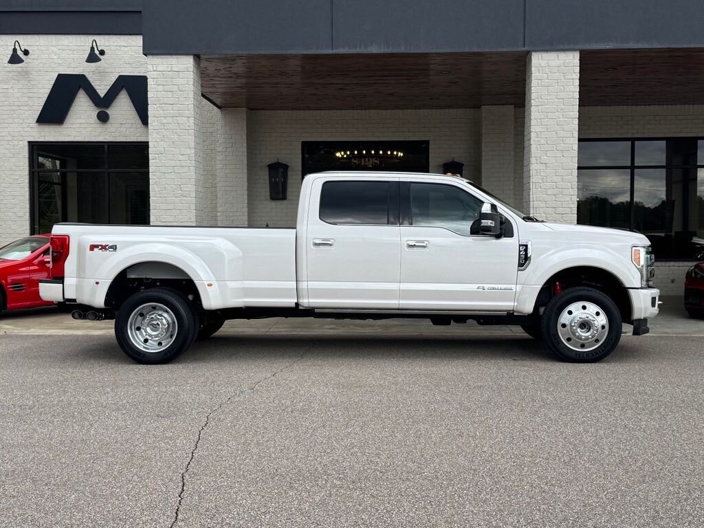 2017 Ford F-450 Super Duty Platinum DRW - Photo 17 - Martin, TN 38237