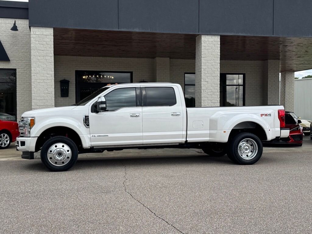 2017 Ford F-450 Super Duty Platinum DRW - Photo 6 - Martin, TN 38237