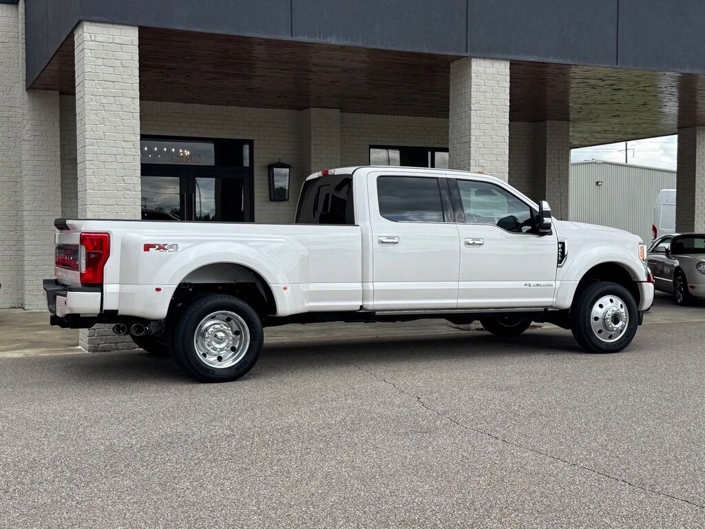 2017 Ford F-450 Super Duty Platinum DRW - Photo 15 - Martin, TN 38237