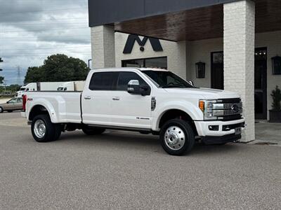 2017 Ford F-450 Super Duty Platinum DRW Truck