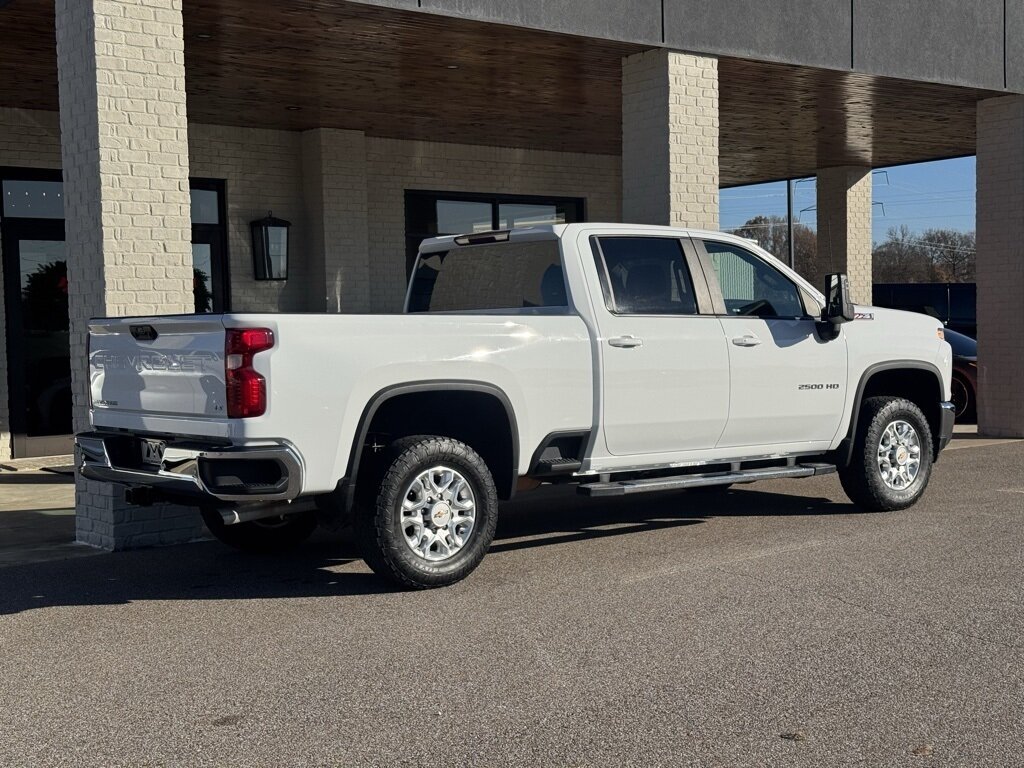 2022 Chevrolet Silverado 2500HD LT   - Photo 13 - Martin, TN 38237