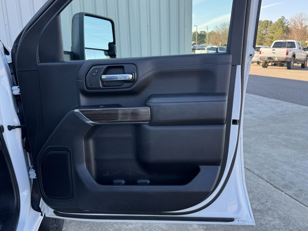 2022 Chevrolet Silverado 2500HD LT   - Photo 44 - Martin, TN 38237