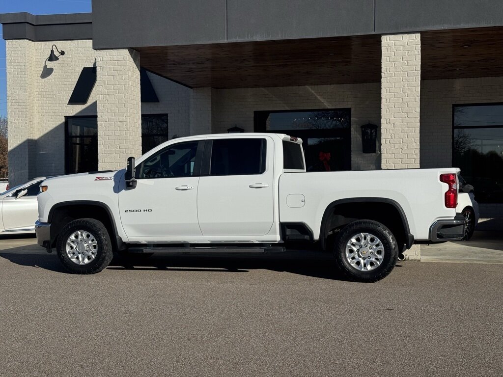 2022 Chevrolet Silverado 2500HD LT   - Photo 7 - Martin, TN 38237