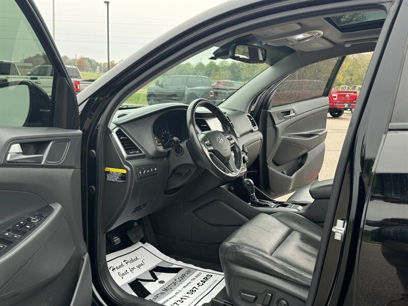 2016 Hyundai Tucson Limited   - Photo 2 - Martin, TN 38237