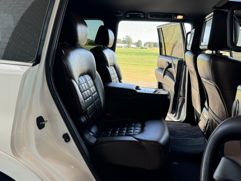 2019 Nissan Armada Platinum   - Photo 44 - Martin, TN 38237