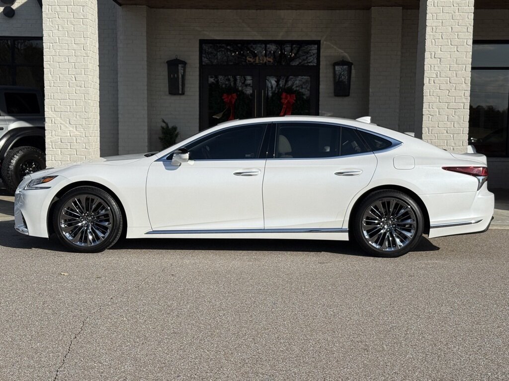 2020 Lexus LS 500 Base - Photo 10 - Martin, TN 38237