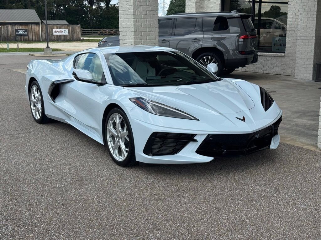 2022 Chevrolet Corvette Stingray 2LT - Photo 17 - Martin, TN 38237