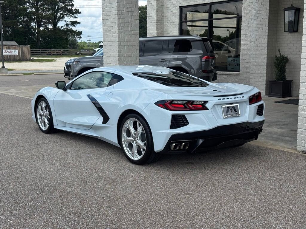 2022 Chevrolet Corvette Stingray 2LT - Photo 9 - Martin, TN 38237
