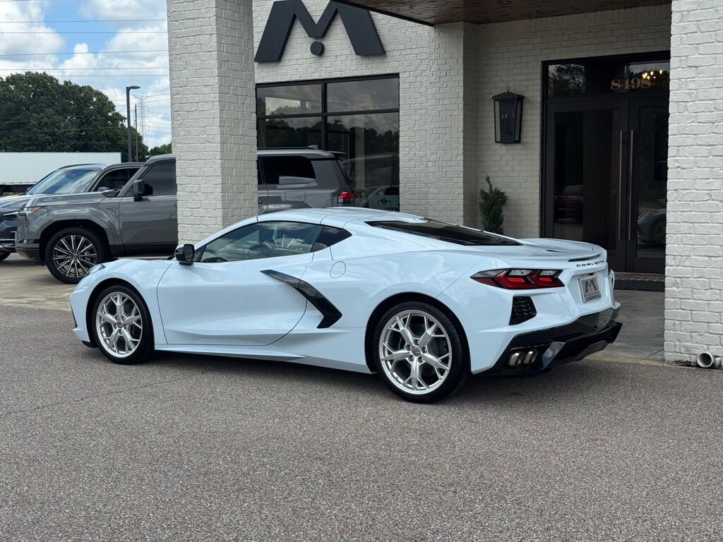 2022 Chevrolet Corvette Stingray 2LT - Photo 8 - Martin, TN 38237