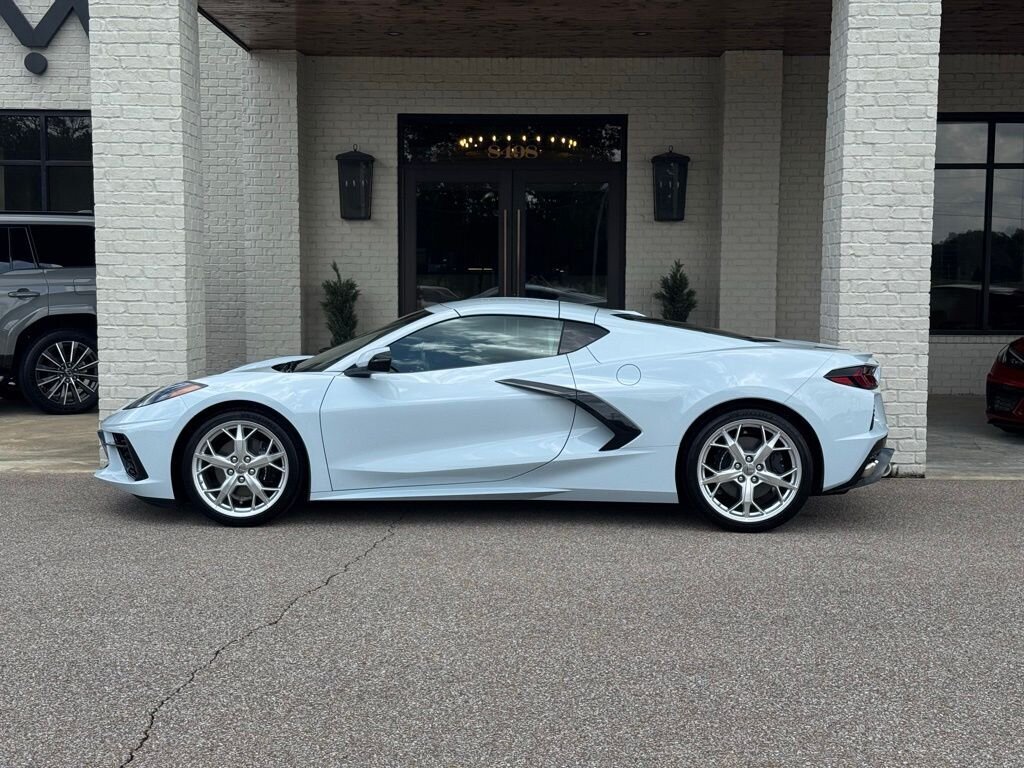 2022 Chevrolet Corvette Stingray 2LT - Photo 6 - Martin, TN 38237