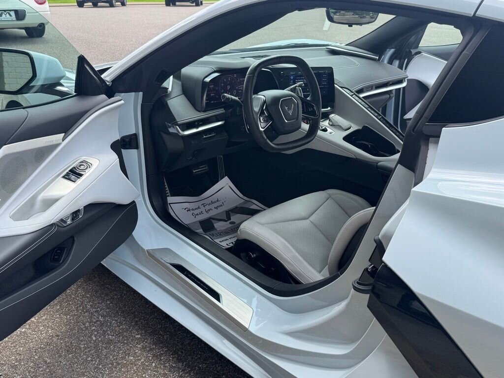 2022 Chevrolet Corvette Stingray 2LT - Photo 21 - Martin, TN 38237