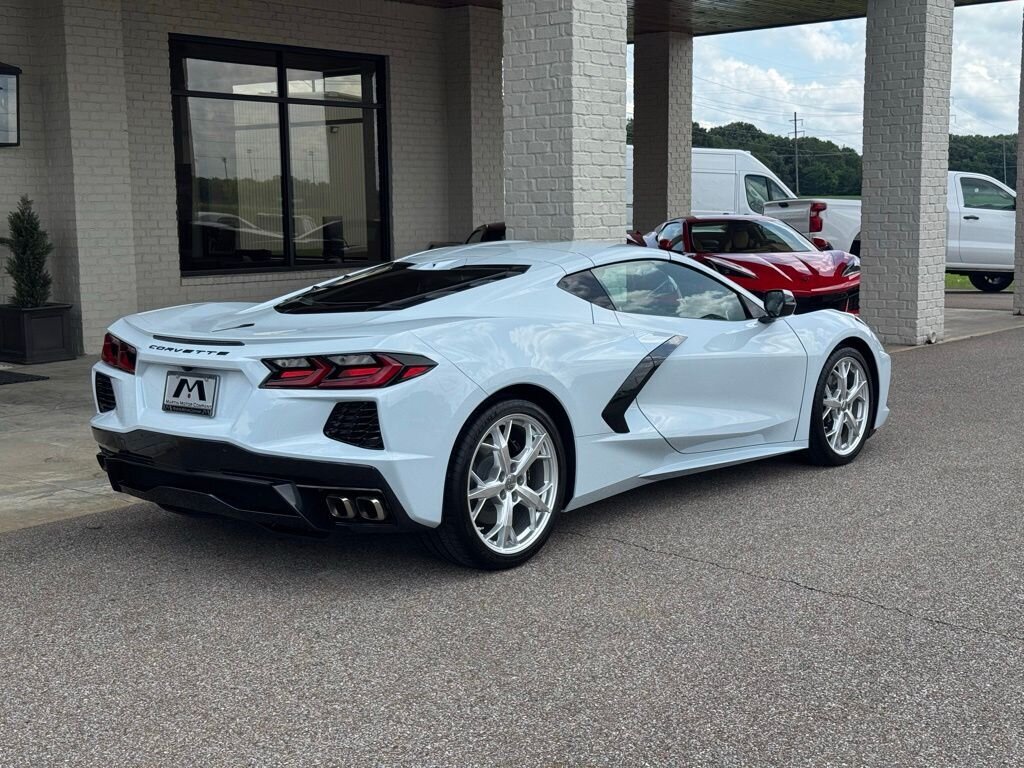 2022 Chevrolet Corvette Stingray 2LT - Photo 11 - Martin, TN 38237