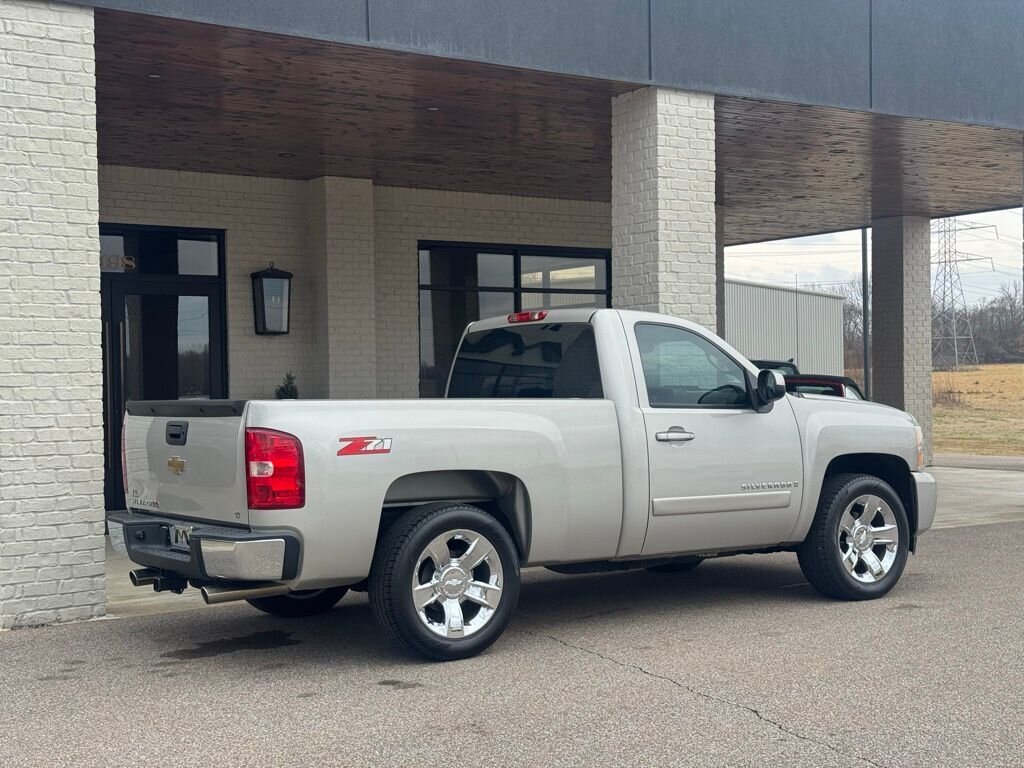 2008 Chevrolet Silverado 1500 LT LT1   - Photo 12 - Martin, TN 38237