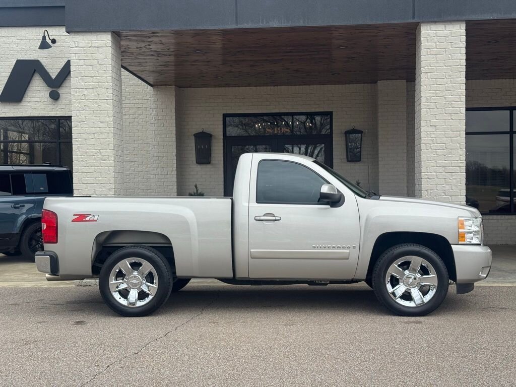 2008 Chevrolet Silverado 1500 LT LT1   - Photo 15 - Martin, TN 38237