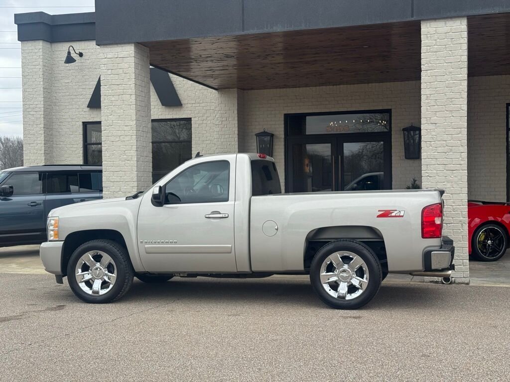 2008 Chevrolet Silverado 1500 LT LT1   - Photo 7 - Martin, TN 38237