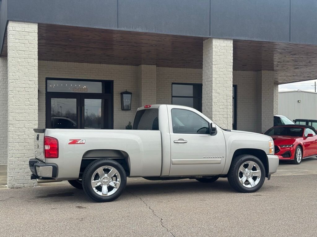 2008 Chevrolet Silverado 1500 LT LT1   - Photo 13 - Martin, TN 38237