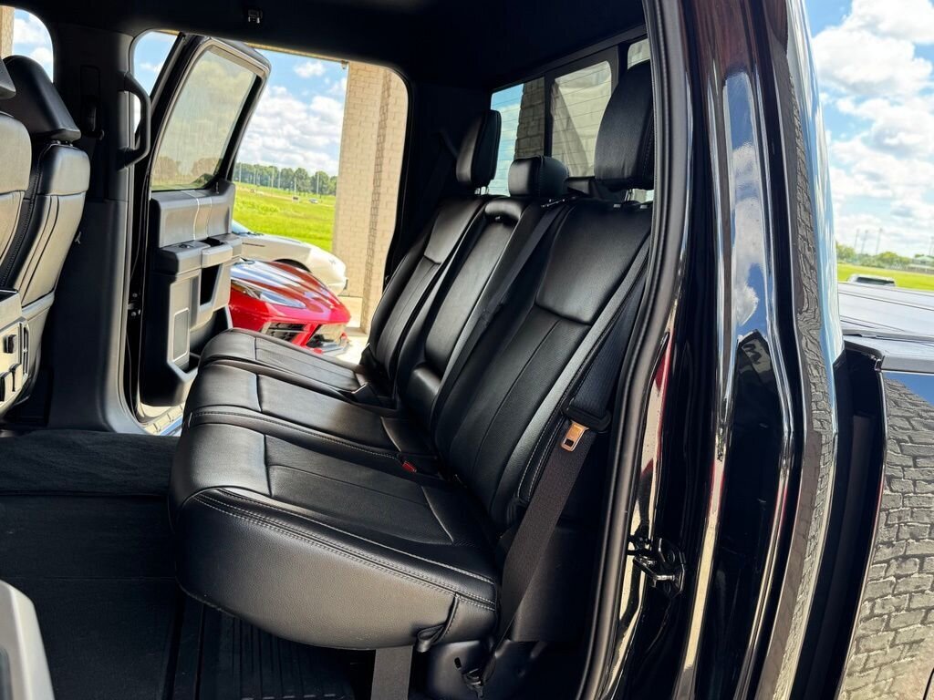 2022 Ford F-350 Lariat DRW   - Photo 40 - Martin, TN 38237