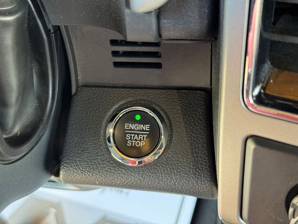 2022 Ford F-350 Lariat DRW   - Photo 33 - Martin, TN 38237