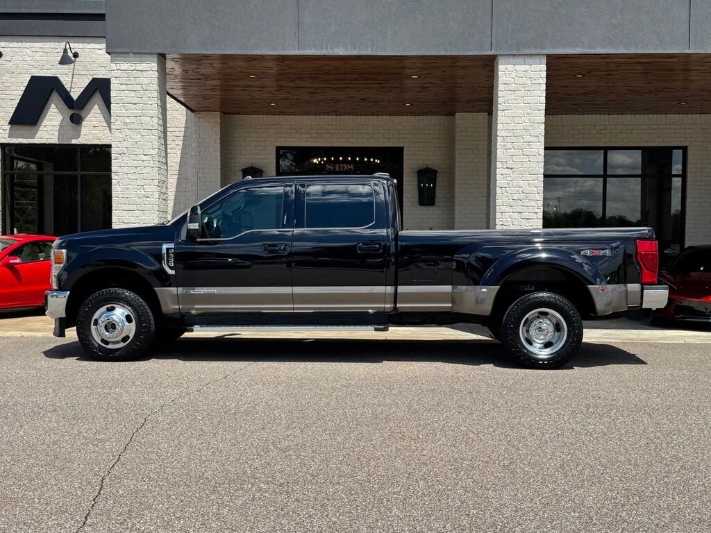 2022 Ford F-350 Lariat DRW   - Photo 7 - Martin, TN 38237