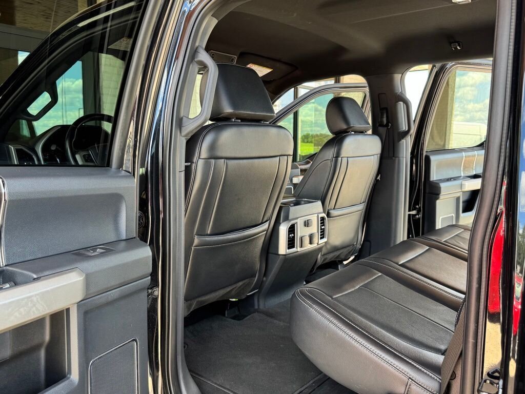 2022 Ford F-350 Lariat DRW   - Photo 39 - Martin, TN 38237