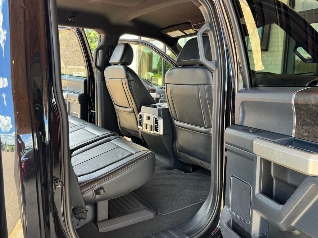 2022 Ford F-350 Lariat DRW   - Photo 42 - Martin, TN 38237
