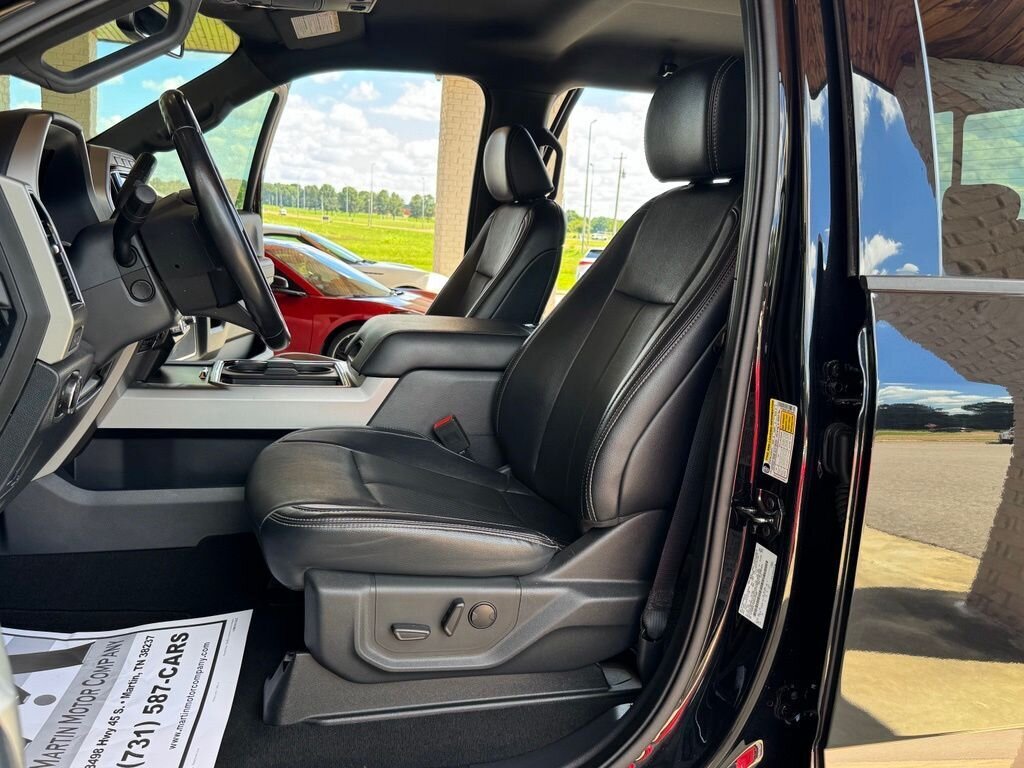 2022 Ford F-350 Lariat DRW   - Photo 37 - Martin, TN 38237