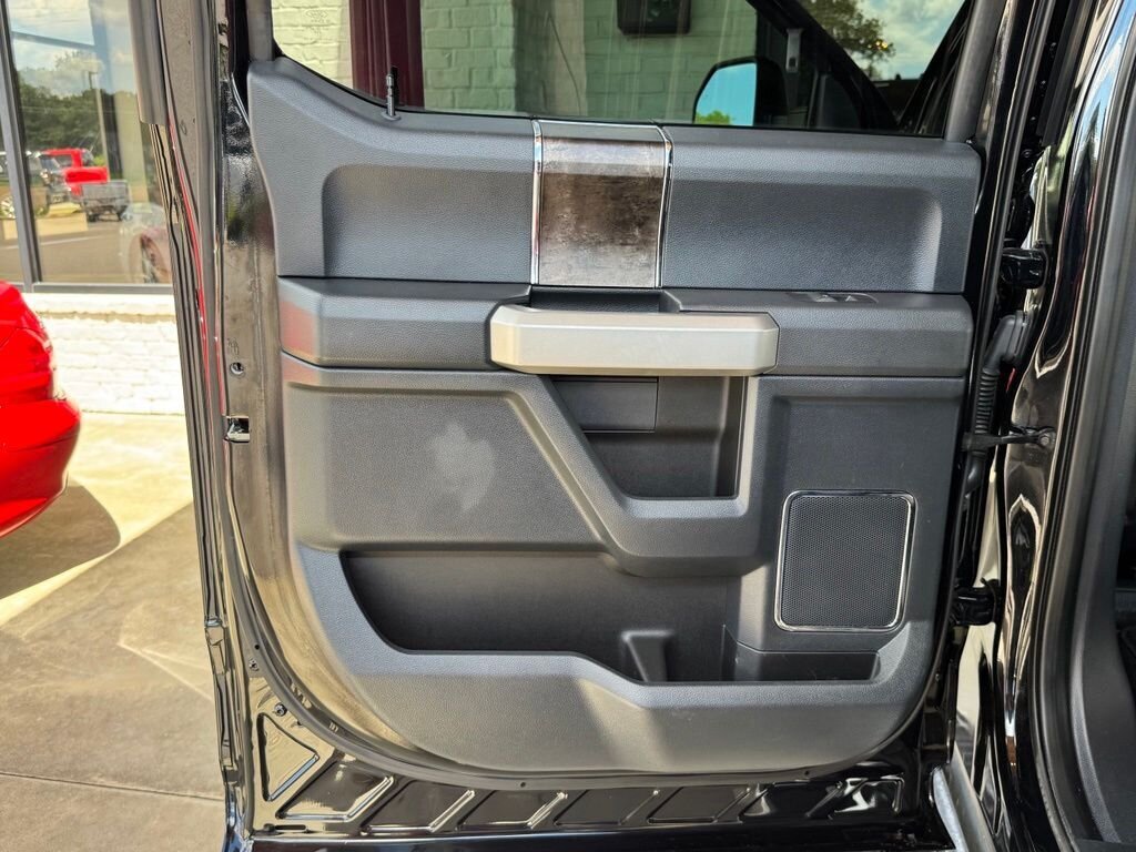 2022 Ford F-350 Lariat DRW   - Photo 41 - Martin, TN 38237
