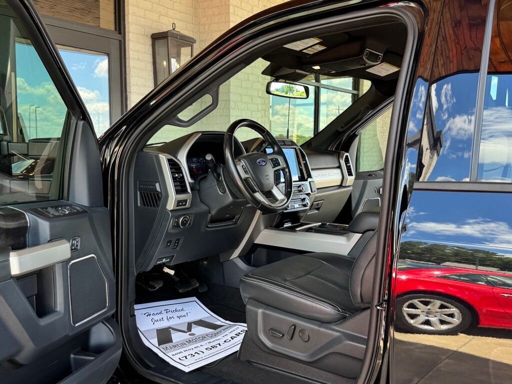 2022 Ford F-350 Lariat DRW   - Photo 24 - Martin, TN 38237