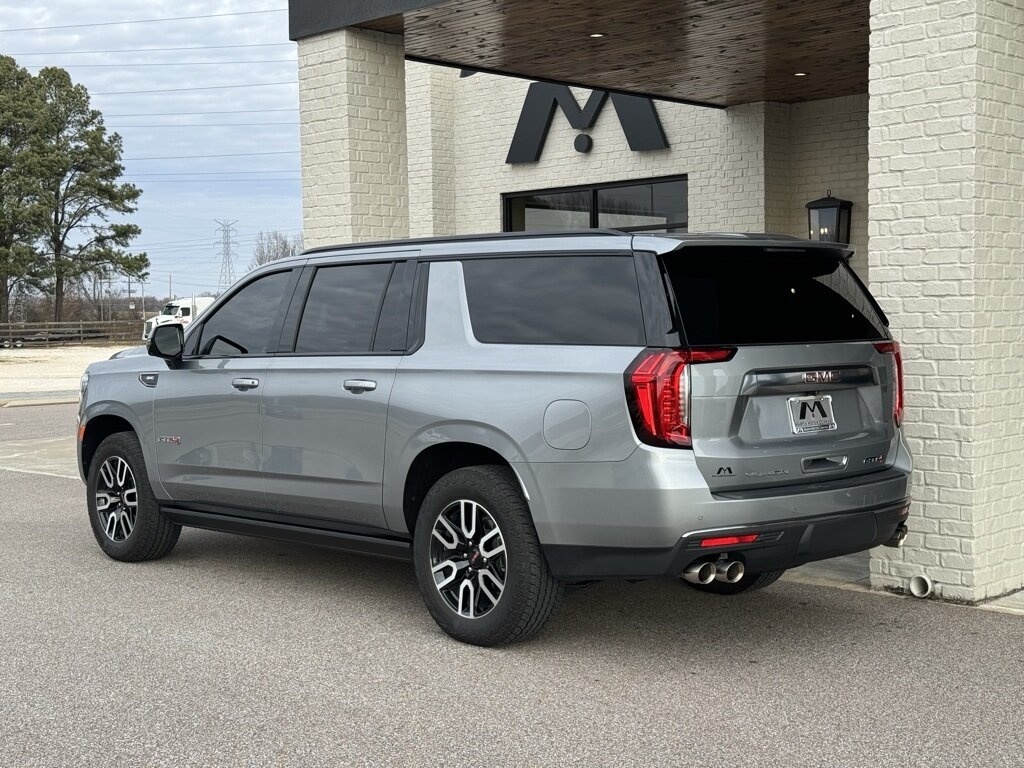 2024 GMC Yukon XL AT4   - Photo 10 - Martin, TN 38237