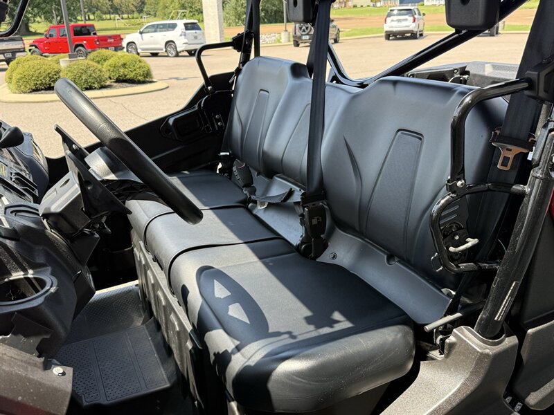 2025 Honda Pioneer 1000 Deluxe  