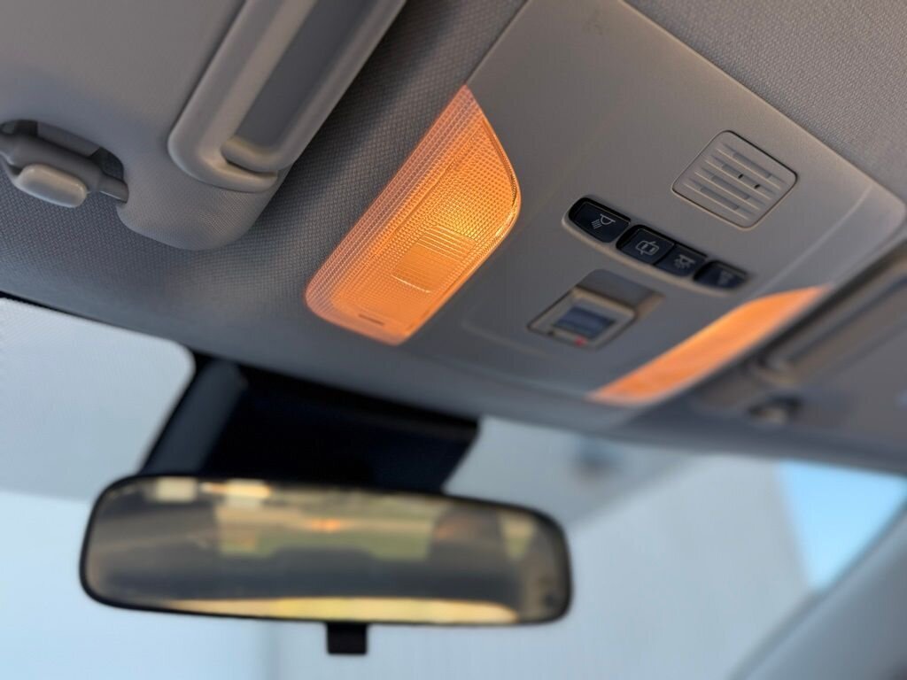 2020 Toyota Corolla LE   - Photo 27 - Martin, TN 38237