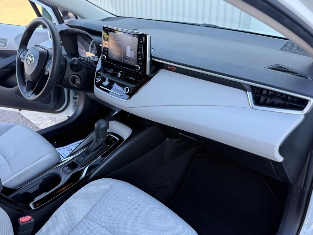 2020 Toyota Corolla LE   - Photo 37 - Martin, TN 38237