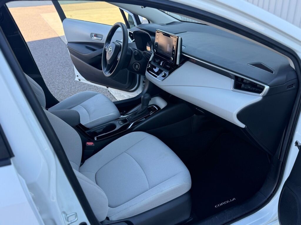 2020 Toyota Corolla LE   - Photo 35 - Martin, TN 38237