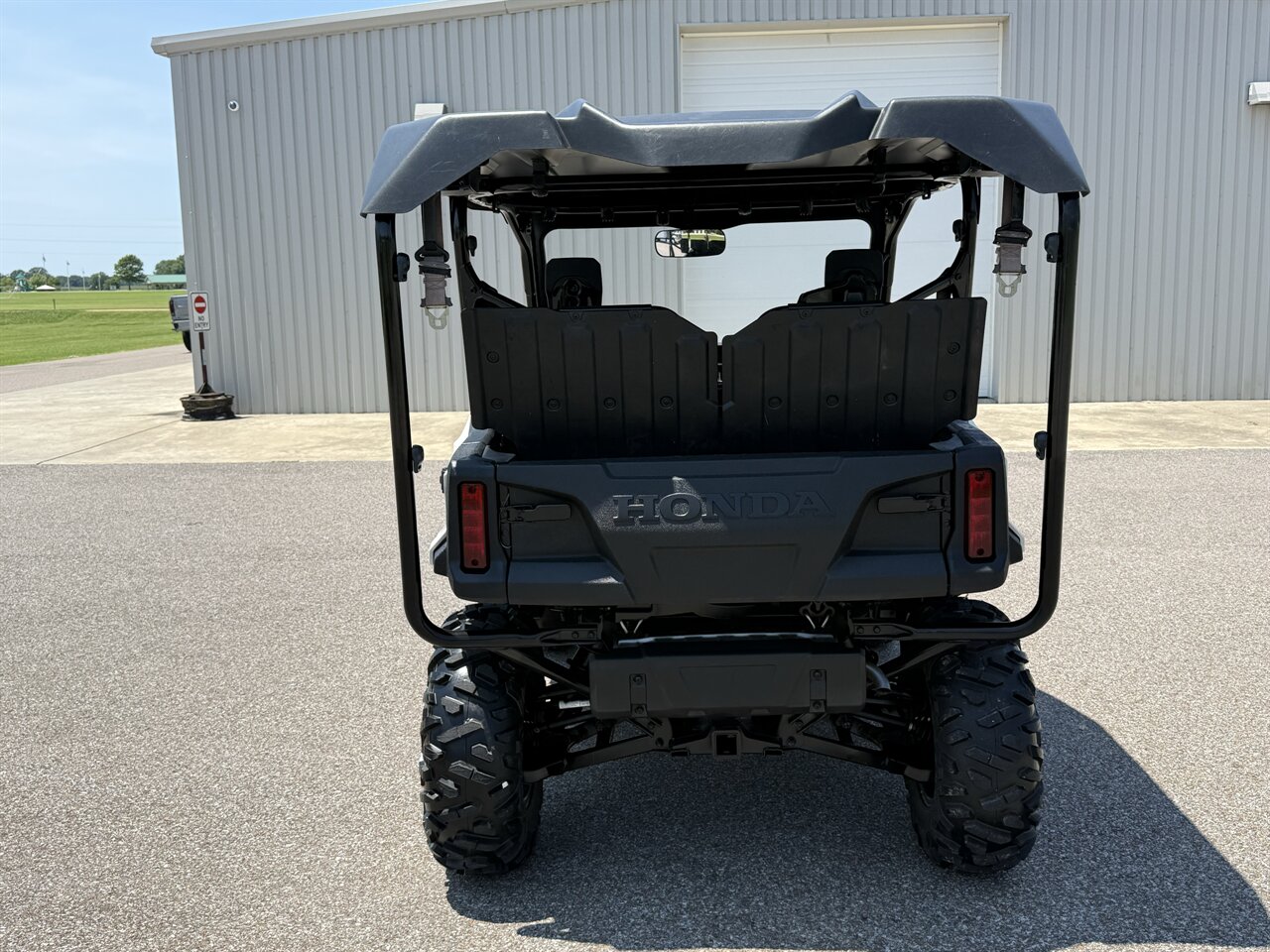 2016 Honda Pioneer 1000-5 Deluxe - Photo 6 - Martin, TN 38237