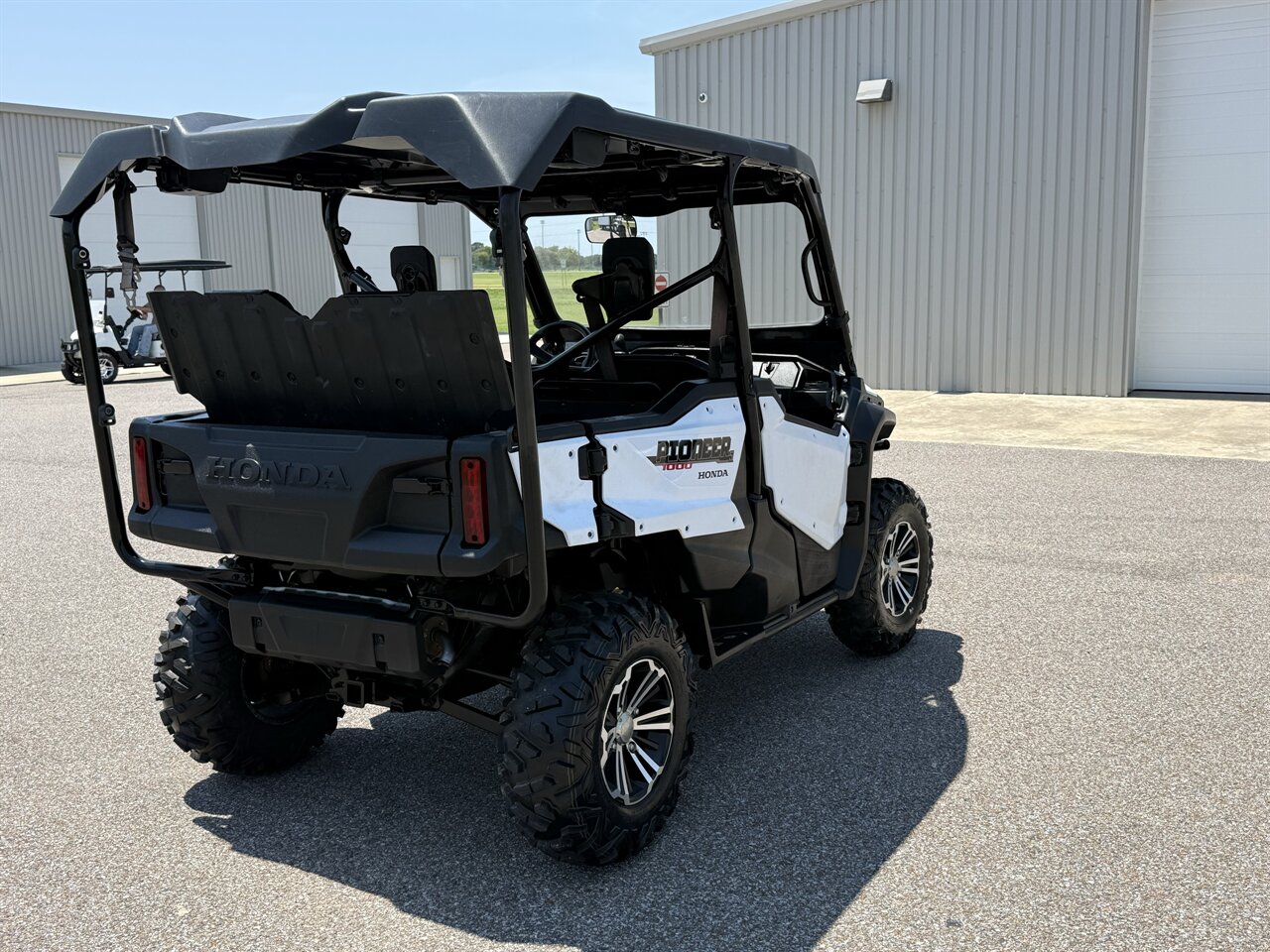 2016 Honda Pioneer 1000-5 Deluxe - Photo 7 - Martin, TN 38237
