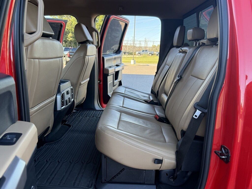 2022 Ford F-350 Super Duty Lariat DRW   - Photo 29 - Martin, TN 38237