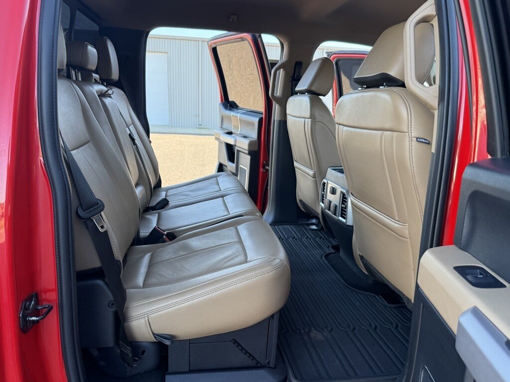 2022 Ford F-350 Super Duty Lariat DRW   - Photo 32 - Martin, TN 38237