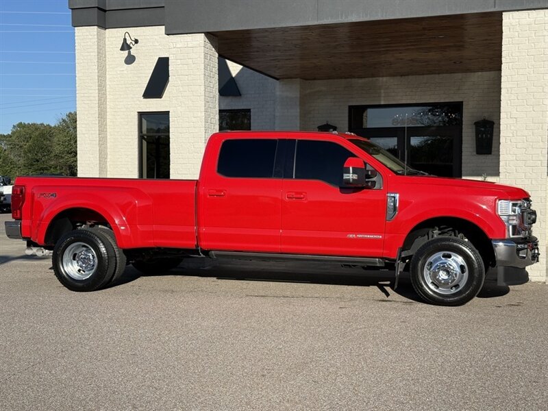 2022 Ford F-350 Super Duty Lariat DRW   - Photo 3 - Martin, TN 38237