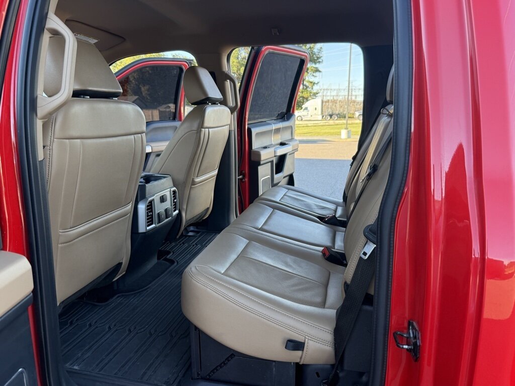 2022 Ford F-350 Super Duty Lariat DRW   - Photo 28 - Martin, TN 38237