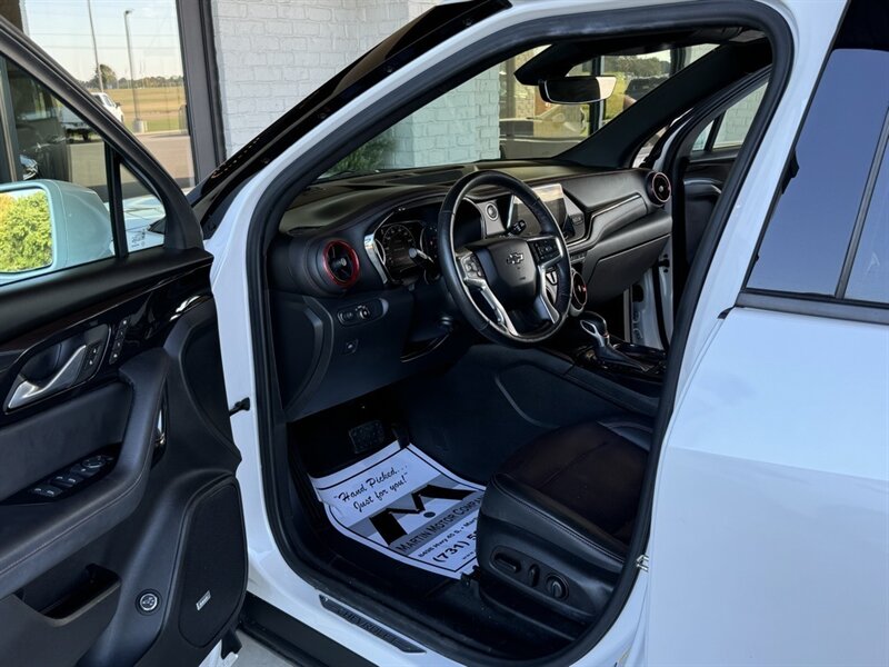 2020 Chevrolet Blazer RS   - Photo 2 - Martin, TN 38237