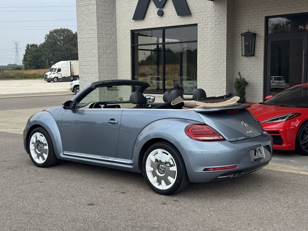2019 Volkswagen Beetle Convertible Final Edition SEL photo 13