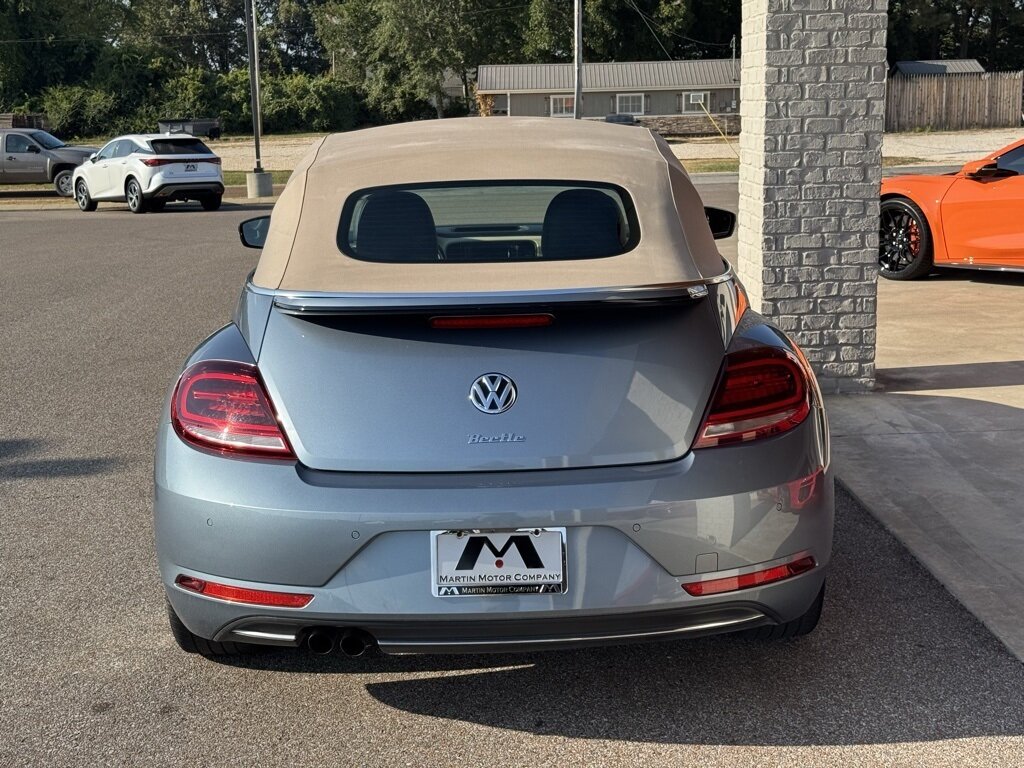 2019 Volkswagen Beetle Convertible Final Edition SEL photo 7