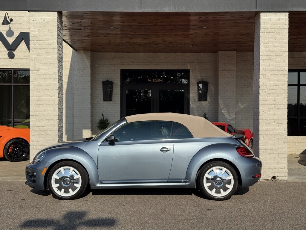 2019 Volkswagen Beetle Convertible Final Edition SEL photo 5