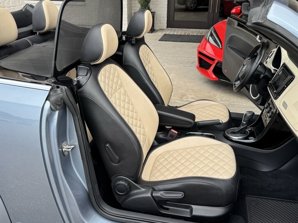 2019 Volkswagen Beetle Convertible 2.0T Final Edition SEL - Photo 38 - Martin, TN 38237