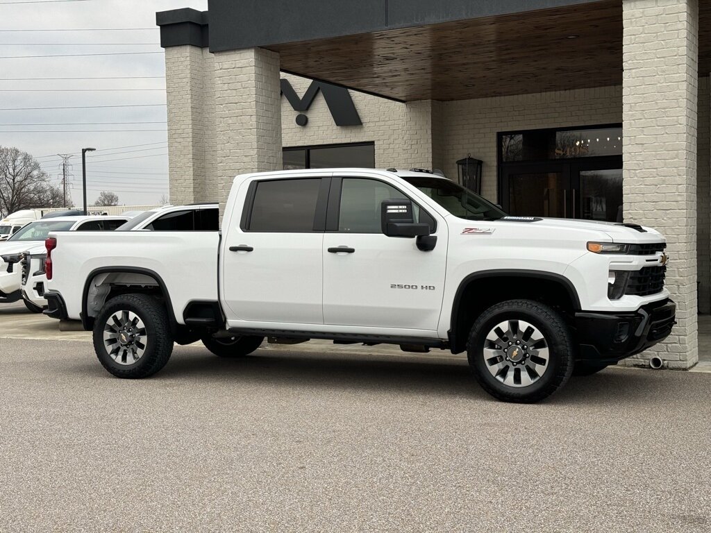 2024 Chevrolet Silverado 2500HD Custom   - Photo 19 - Martin, TN 38237