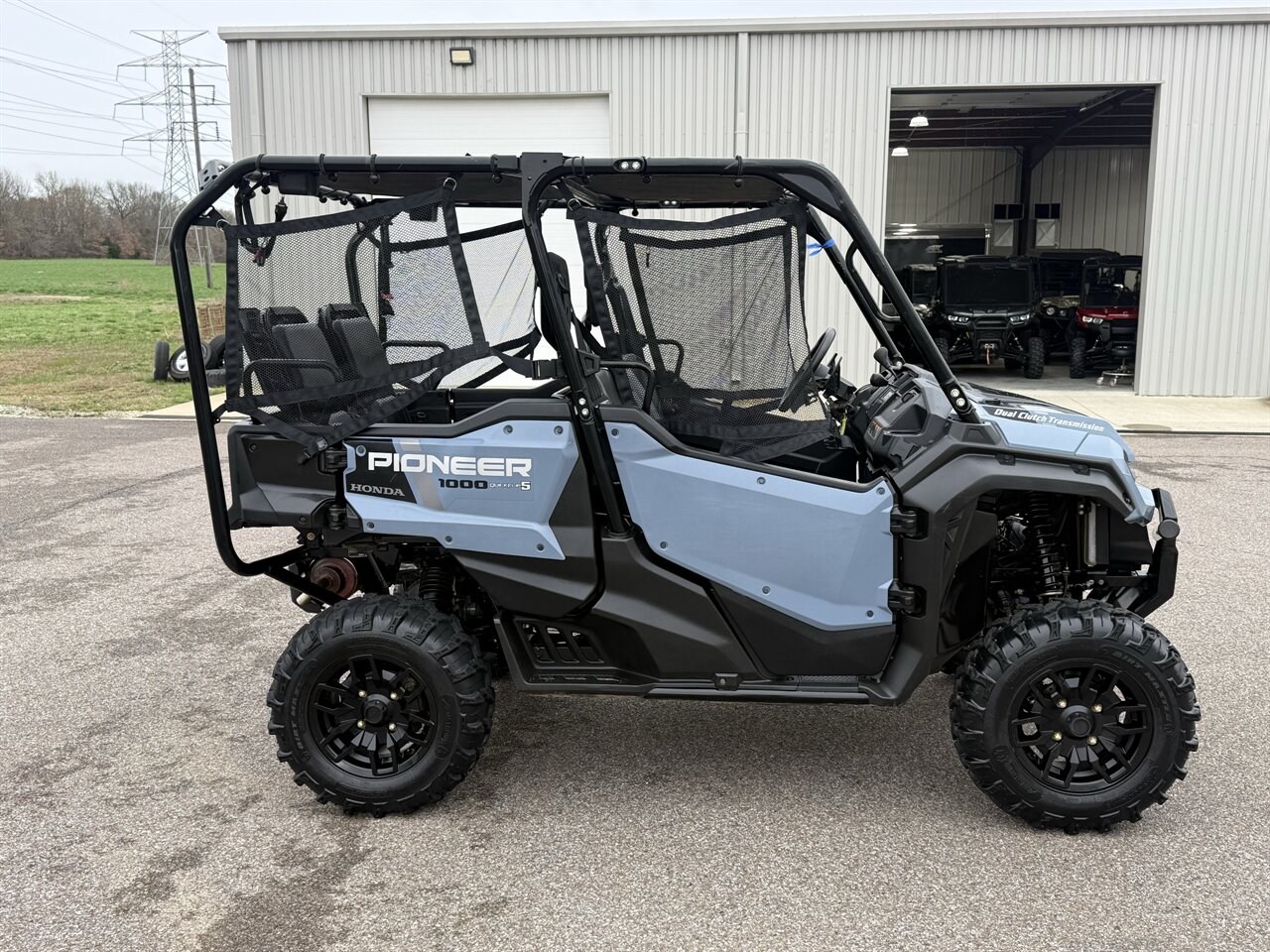 2024 Honda Pioneer 1000-5 Deluxe   - Photo 8 - Martin, TN 38237