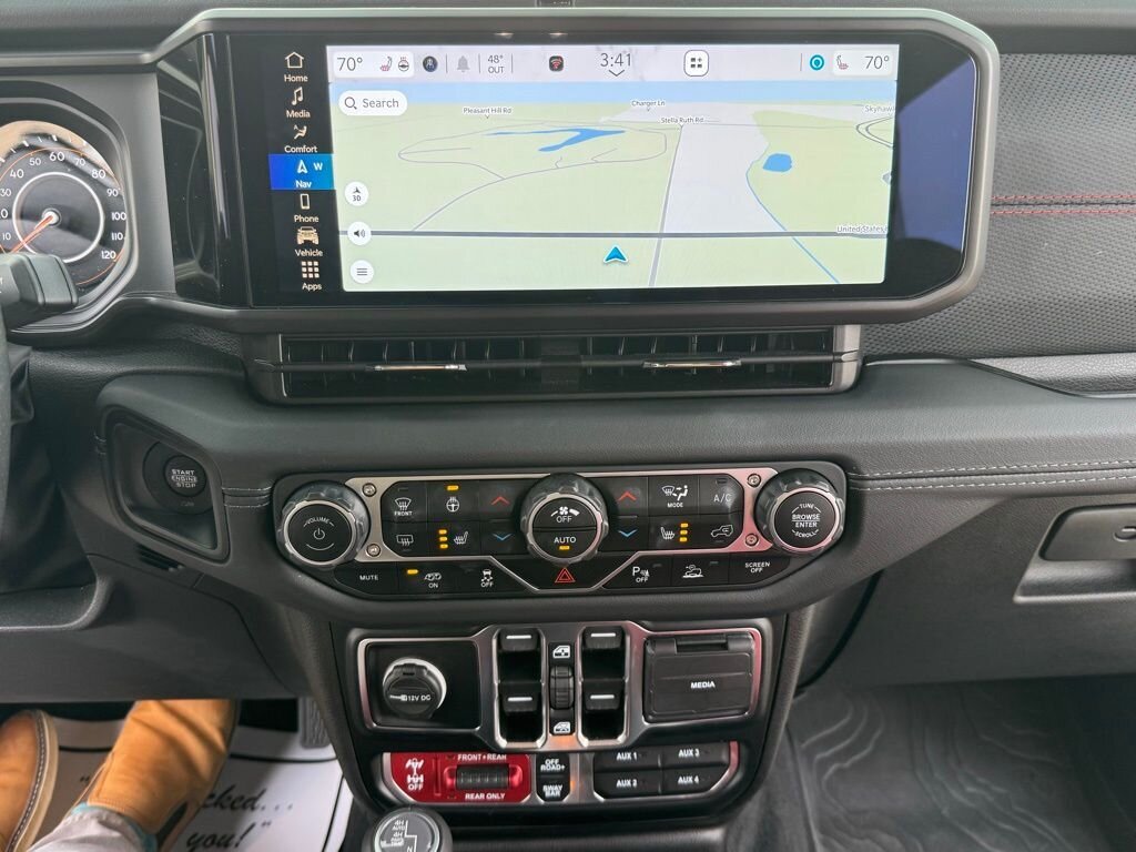 2024 Jeep Wrangler Rubicon 392   - Photo 32 - Martin, TN 38237