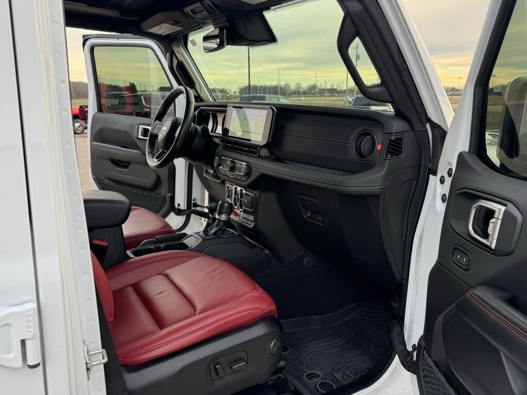 2024 Jeep Wrangler Rubicon 392   - Photo 46 - Martin, TN 38237